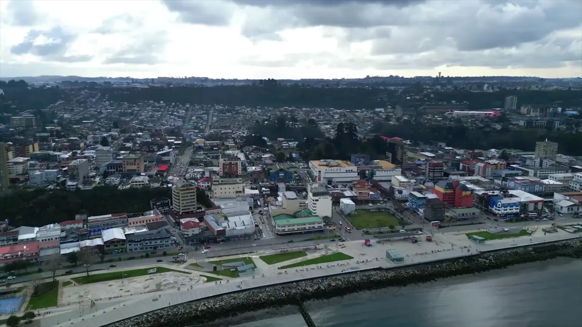 Vista aerea que abre el video de presentacion de Estudio Regular